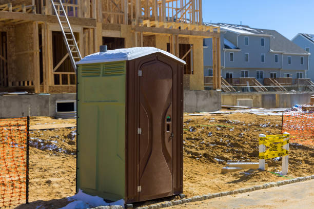 Portable Toilet Options We Offer in Pleasant Grove, OH